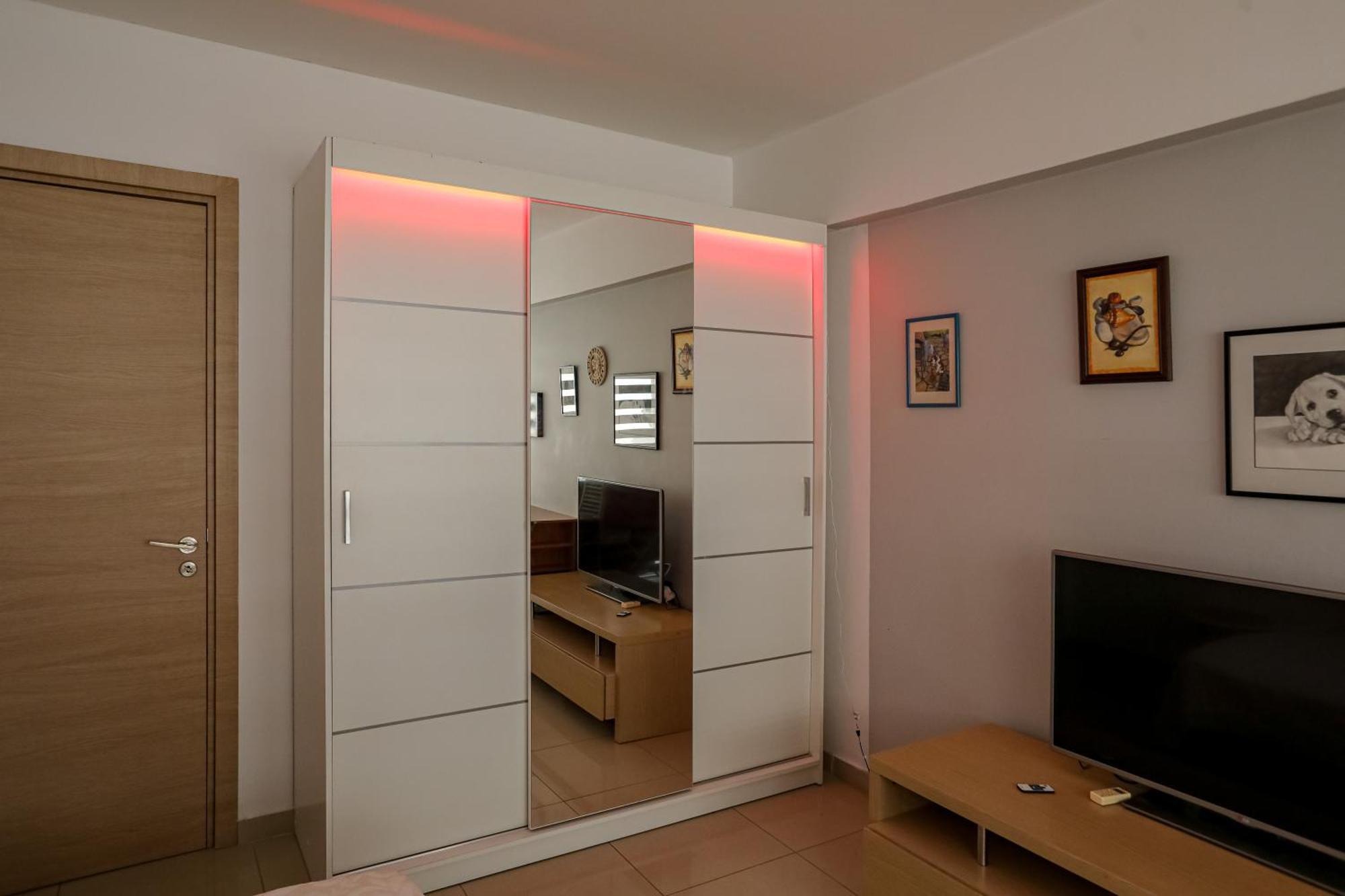 Lovely Bedroom In Shared Apartment Oroklini Voroklini Exterior foto